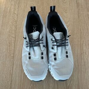 On Running Gray and Black Waterproof Athletic Shoes